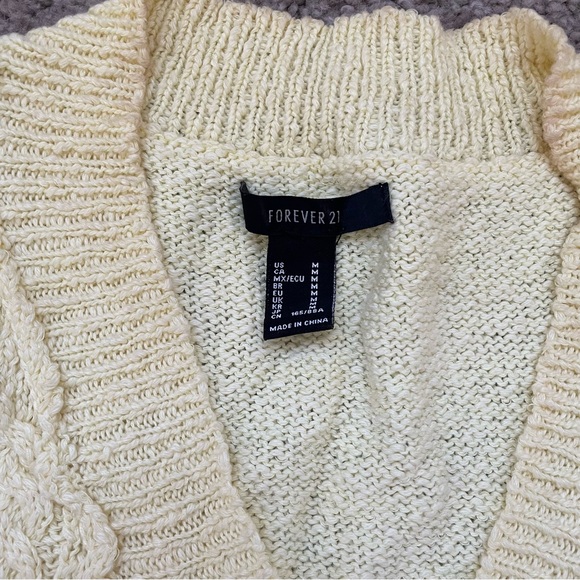 Forever 21 yellow vest medium - Picture 3 of 7